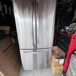 LG Refrigerator 