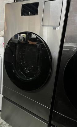 Samsung (5.3 cu.ft.) Bespoke Al laundry ventless 110v combo All-in-one Ultra capacity washer capacity washer and dryer-pedestal included. Front Loadin