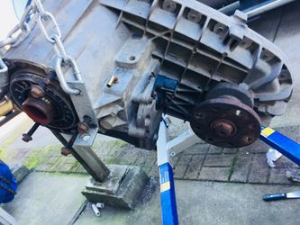 03 04 05 06 07 08 09 10 FORD F250/350/450 6.0L 4x4 Electric Shift Transfer Case from a 5r110W trans with 95k miles.