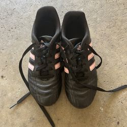 Girls Adidas Soccer Shoes 