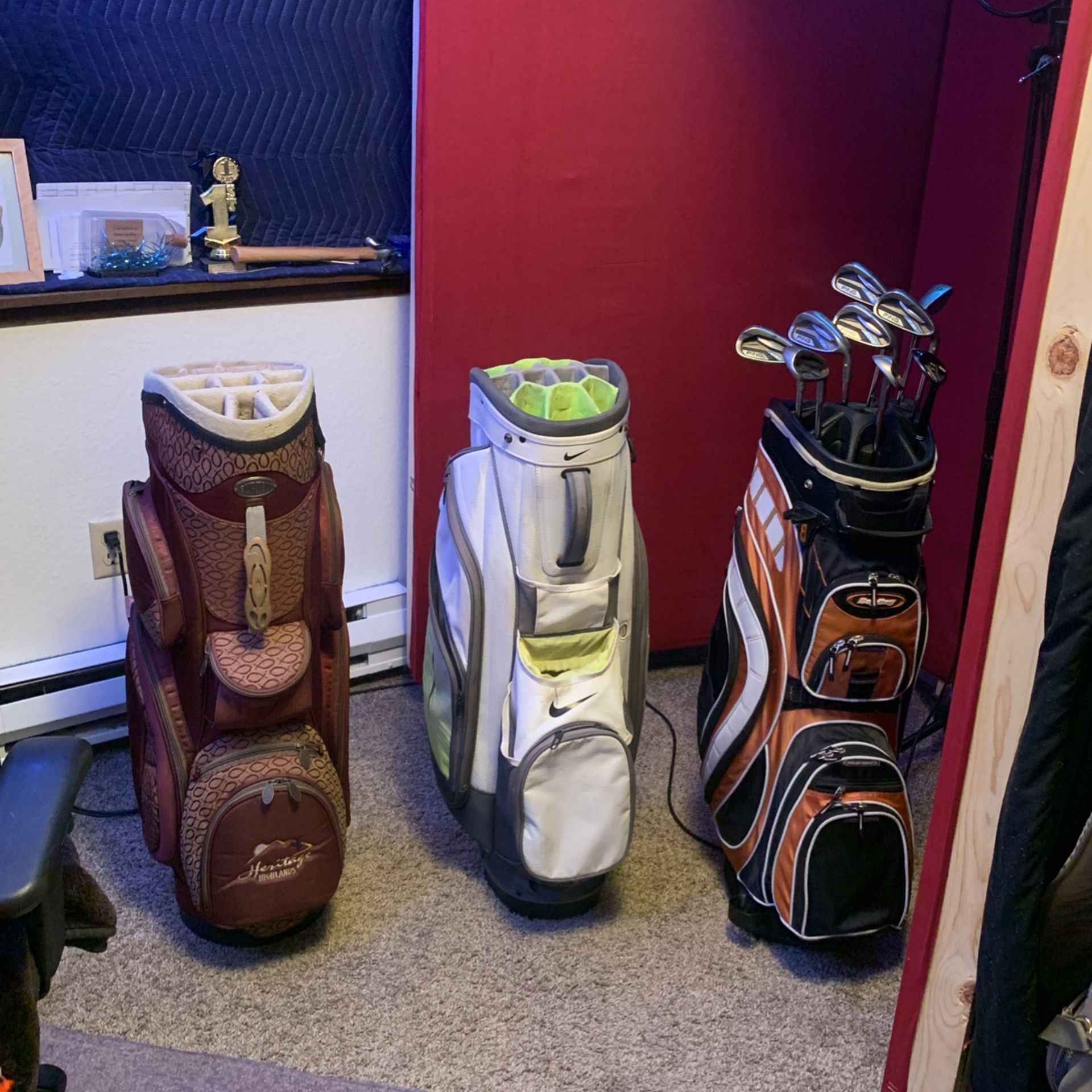 Golf Bags (Contact For Price)