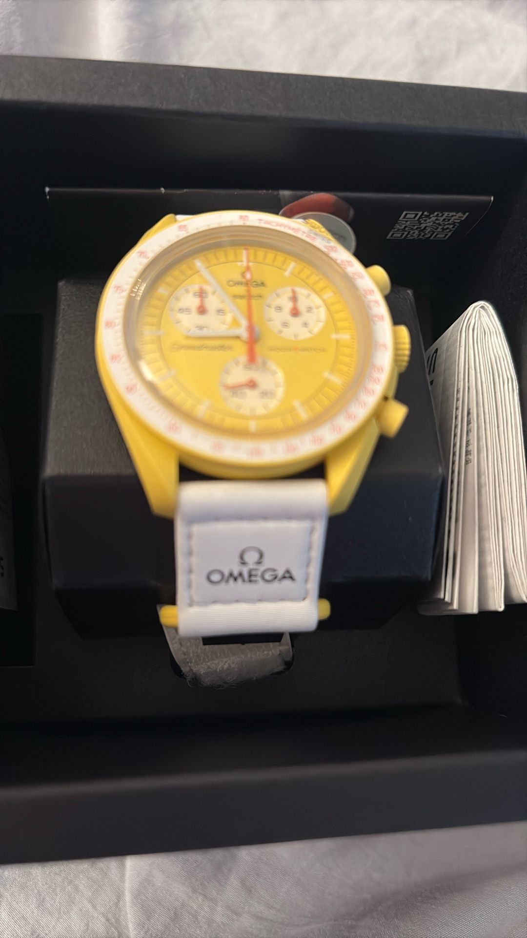 MoonSwatch Mission to the Sun