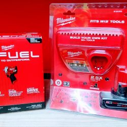 Milwaukee M12 3/8 Stubby Set Comes With 4.0 And Charger 