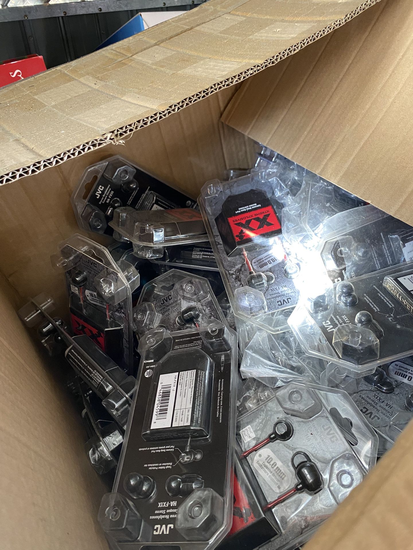 Headphones wholesale price