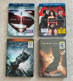 Set of 4 DC comics DVDs !