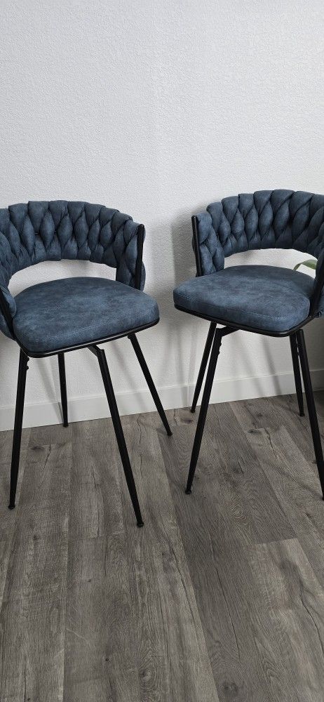 Swivel Bar Stools