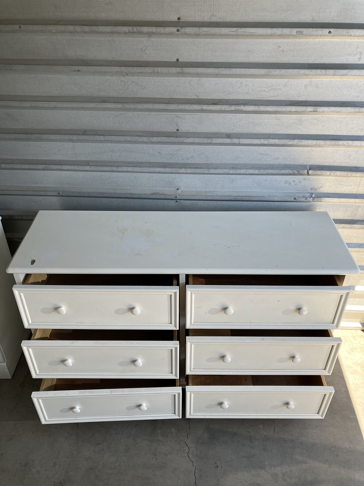 White 6 Drawer Dresser for Sale in Phoenix, AZ OfferUp