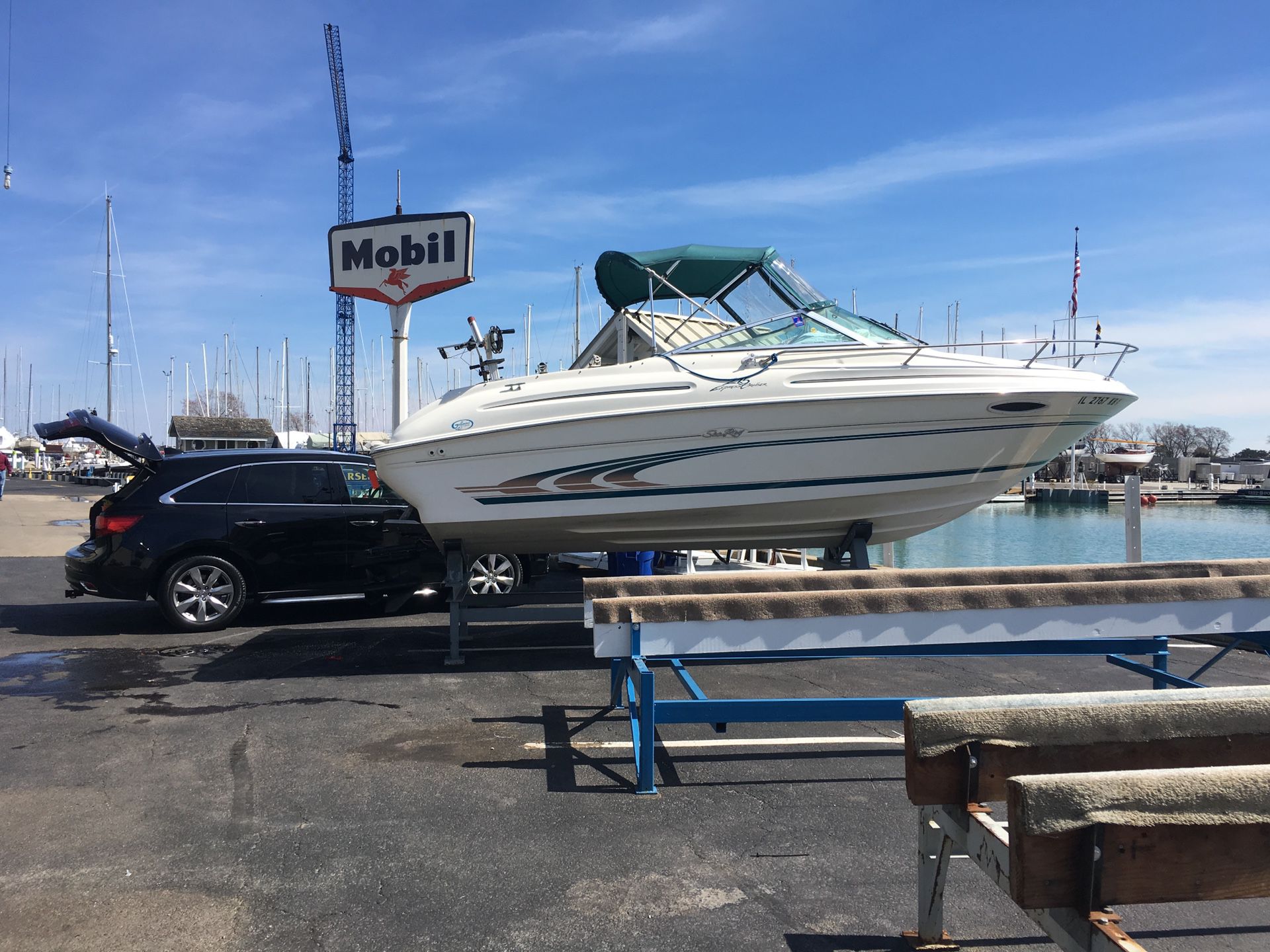 Boat for sale- Sea ray 215 express cruiser