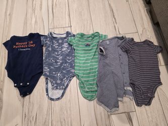 Boys Short sleeves size 9 Months