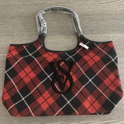 Victoria’s Secret Plaid Tote Bag Weekender Travel Red Black 2023 Sherpa logo