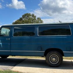 1990 Ford E-350