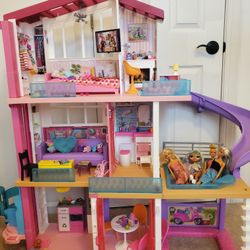 Barbie Dreamhouse 