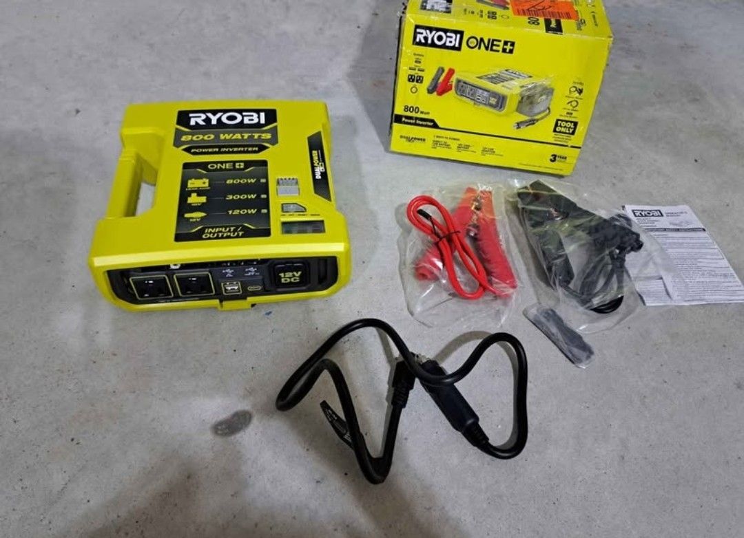 Ryobi 18V Dual Power 800 Watt Power Inverter