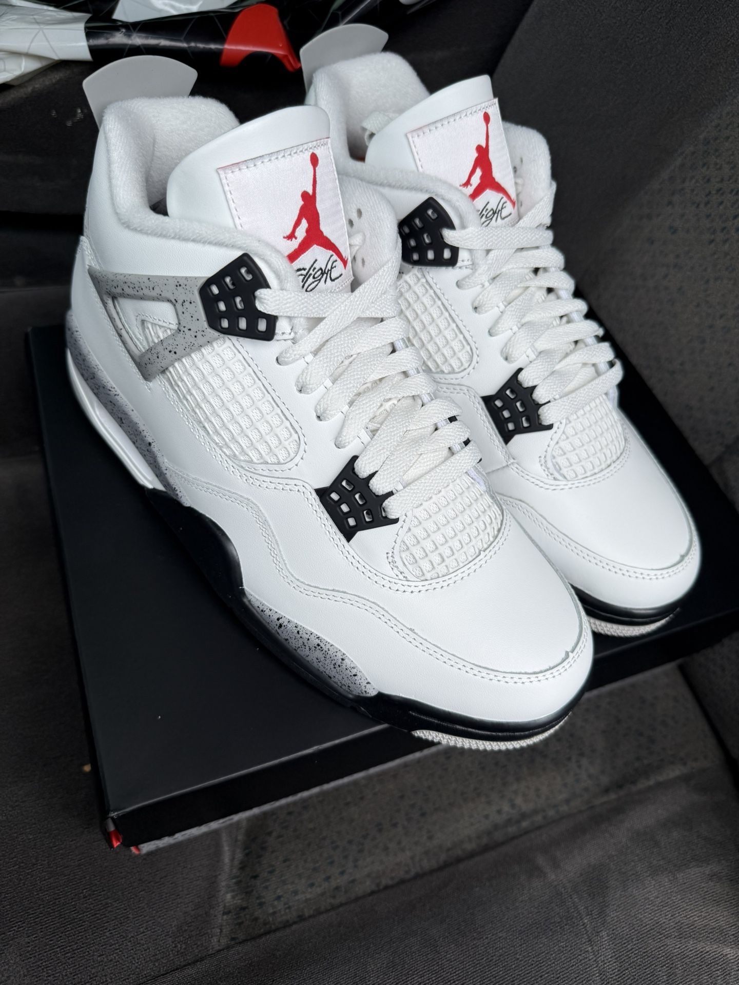 Jordan 4 Retros “White Cements”