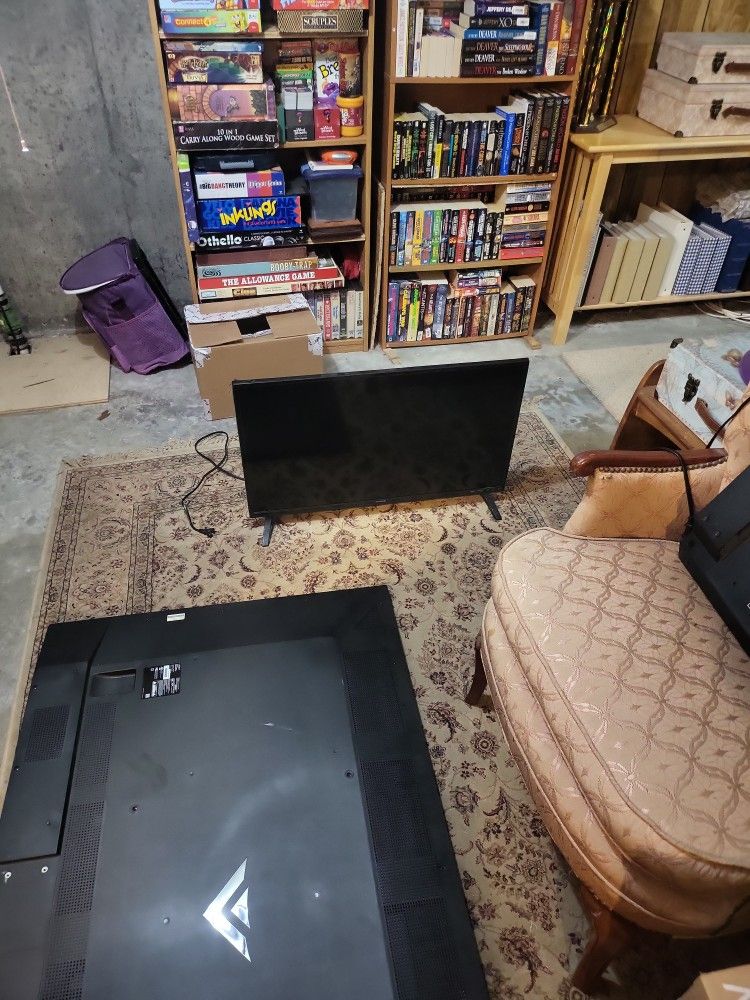 32" Polaroid Television