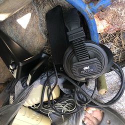 Infinity speakers, Head Phones & 3 Pair Computer Speakers