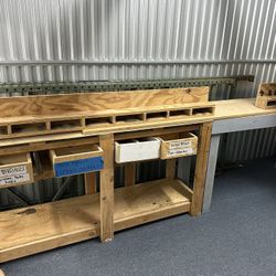 Work Bench For A Mitre Saw