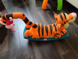 Little Tikes Tigger Sit And Rock. Featuring Piglet