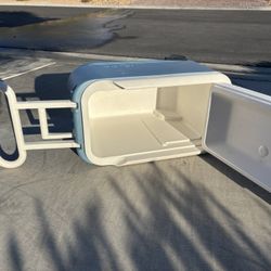 40 Qt Rolling Igloo Cooler