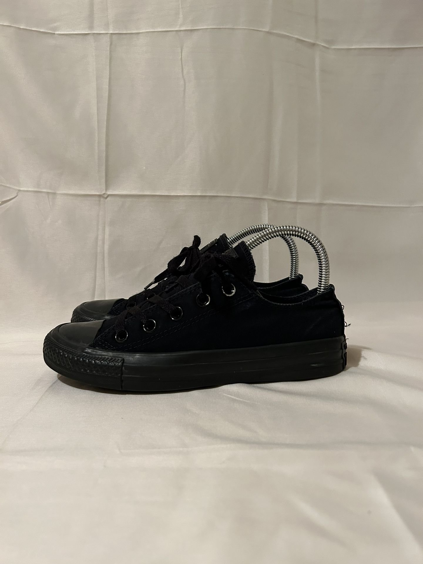 Converse Chuck Taylor All Star All Black Monochrome Low Top Sneakers Size 8