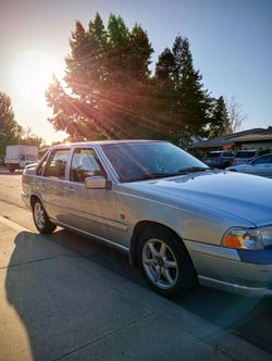 1998 Volvo S-70