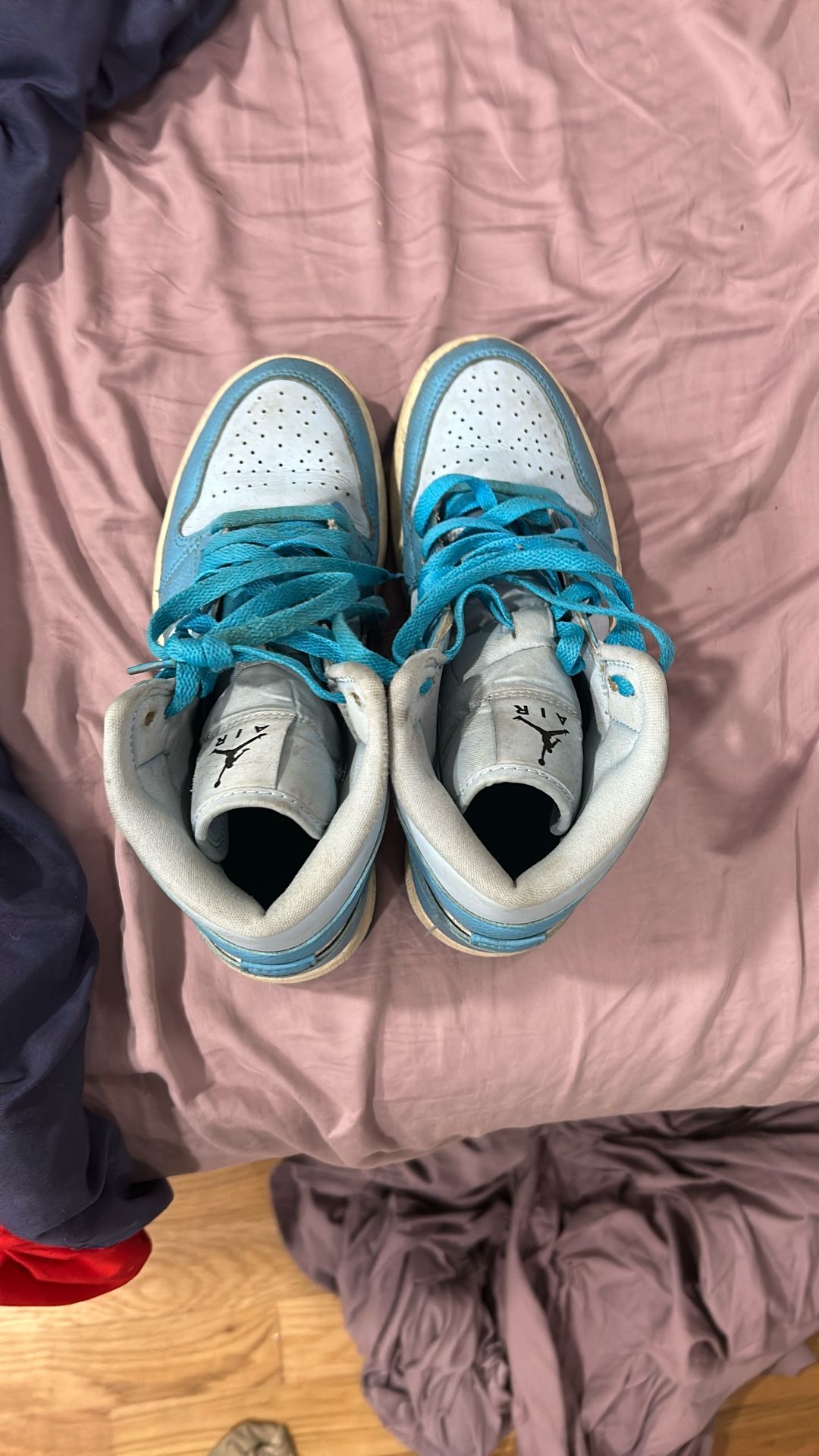 Jordan 1 Lite Blue Size 7.5