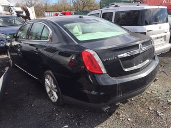 Parts for sale for a 2009 Lincoln mks