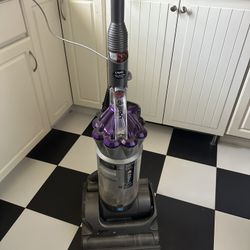 Dyson DC17 Animal Vacuum 
