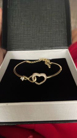 Heart shaped bracelet