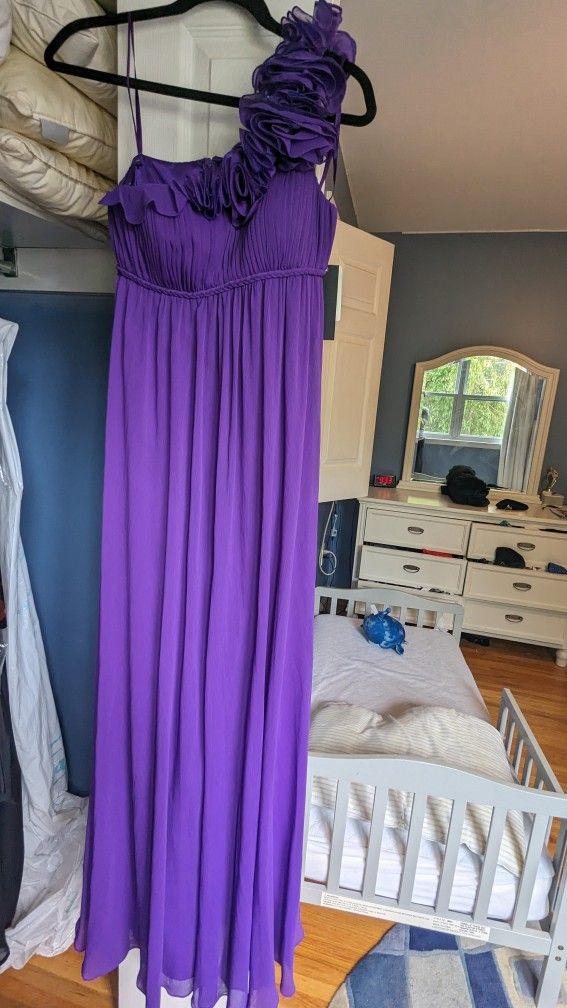 New Beautiful woman's long one shoulder Purple gown! Bloomingdale's Size 0