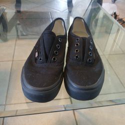 Black Vans Size 3.5