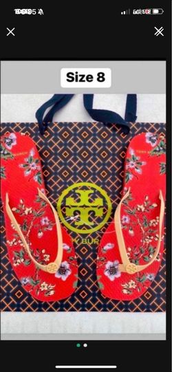 Tory Burch Lyonnaise Floral Print Flat Flip Flop - Leather Straps - Size 8 NEW Do not come in original box I do provide a Tory Burch shopping bag Pick