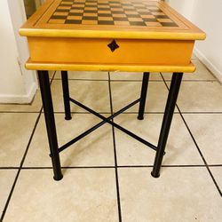 Chess In Table