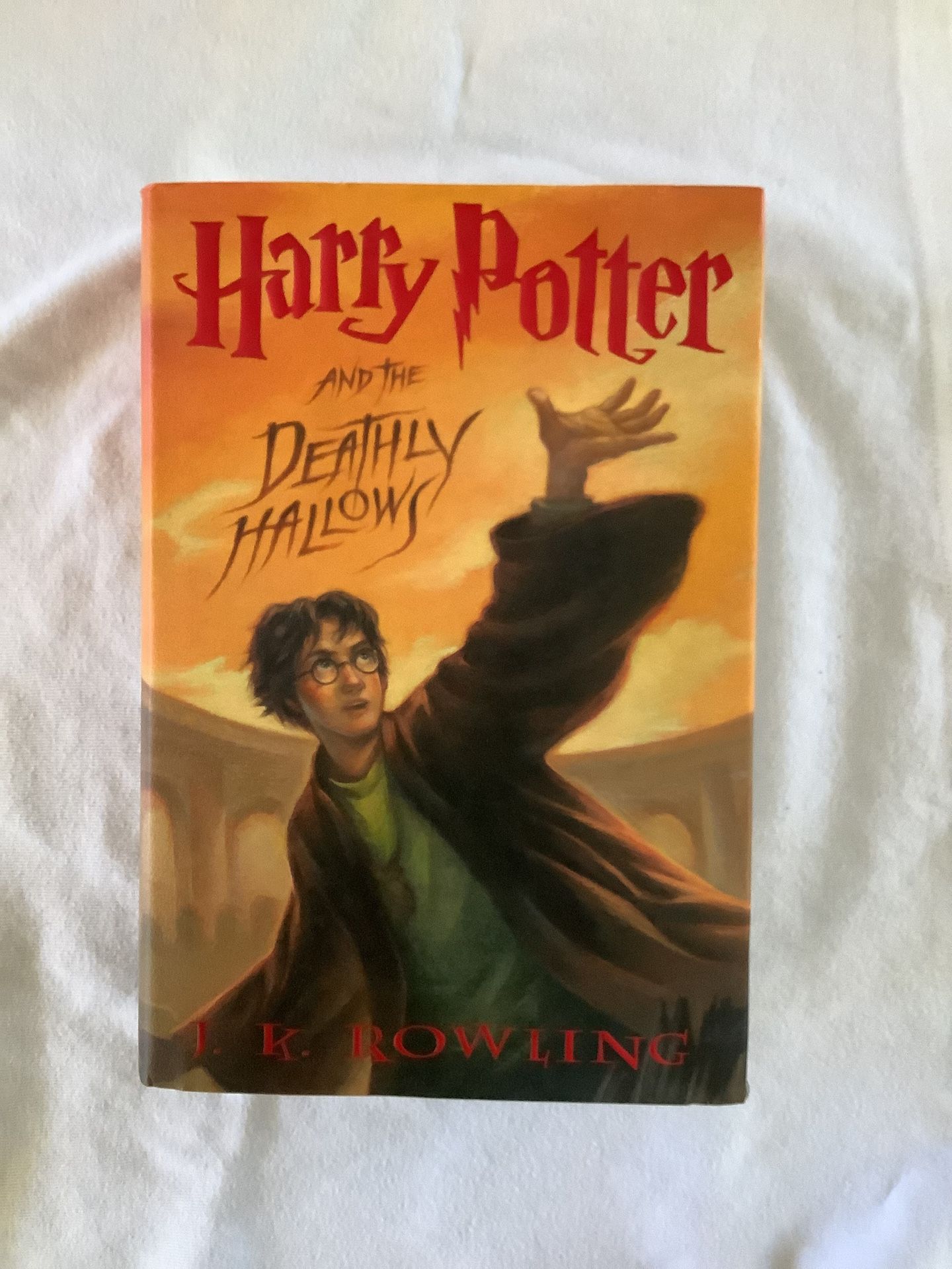 Harry Potter And The Deathly Hallows - First American Edition - Excellent Condition Book / Collectible