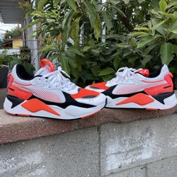 Pumas Size 12 