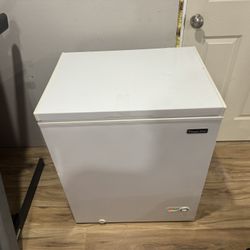 Magic Chef Deep Freezer