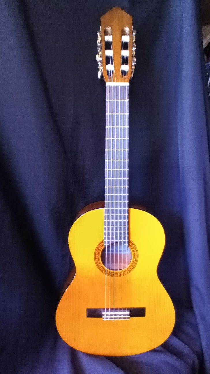 Yamaha 1/2 Size Guitar