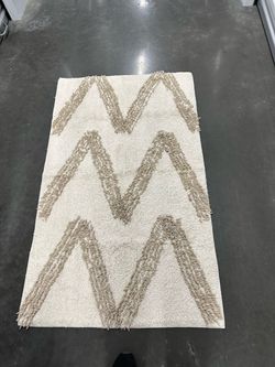 30” x 50” RUG