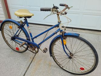 ANTIQUE TYLER BIKE  MADE IN POLAND 1960  WILLING TO CUT A DEAL ON THE BIKE PLEASE MAKE AN OFFER AND POSSIBLE TRADE!