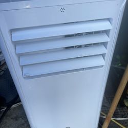 GE AC Unit Like New 