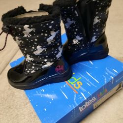 Kids Girls Snow Boots - Size 8T