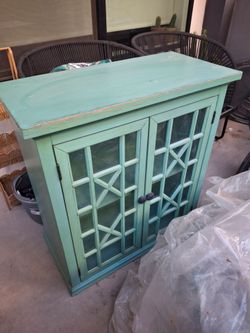 FREE CABINET