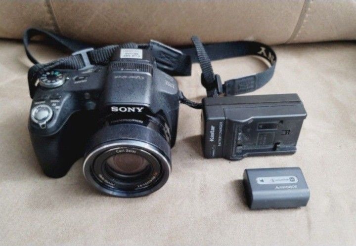 Sony Cyber-shot DSC-HX100V$100