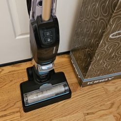 Bissell  Steamer  , WORKS EXCELLENT  , IN THE BOX 