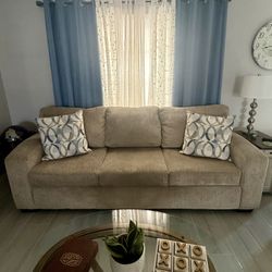 Sofa, New condition 