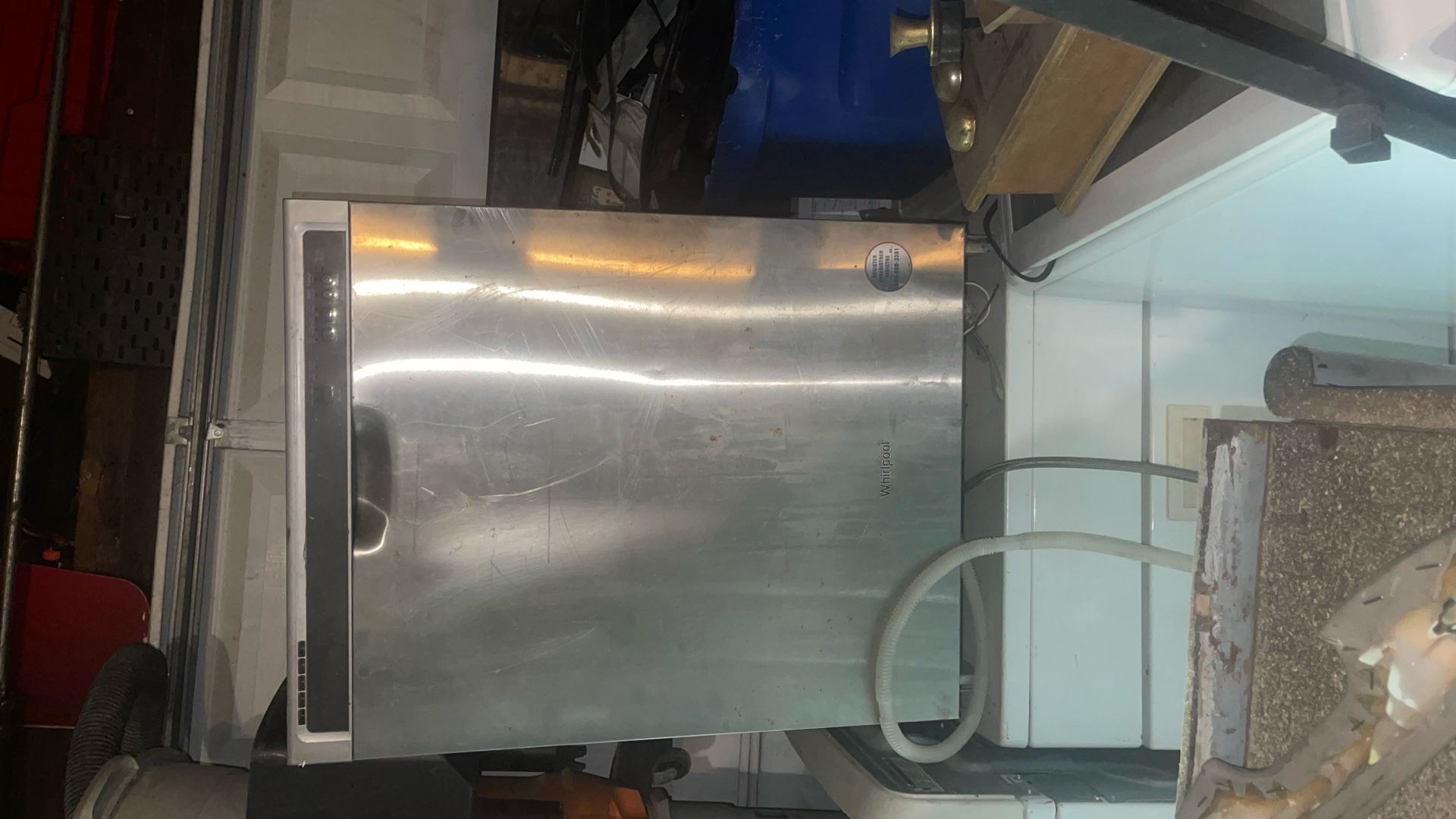 Whirlpool Dish Washer 24”