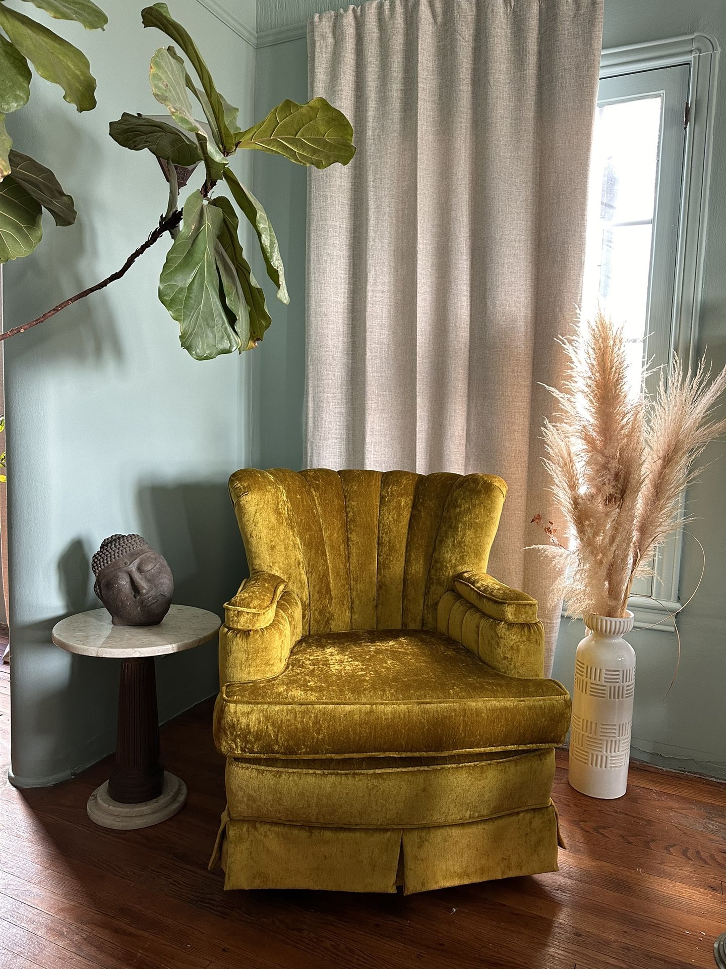 Vintage Gold Crushed Velvet Swivel Chair