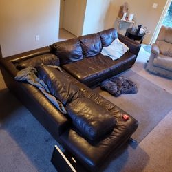 Large Leather Couch 7'x9' 6 seater w/Blankets and pillows 