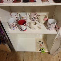 Hello Kitty Mugs