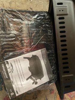 Outdoor portable propane grill bran new